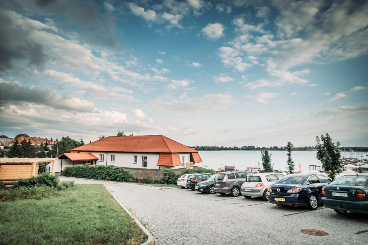 Willa Z Widokiem Na Jezioro Ryn  Bagian luar foto